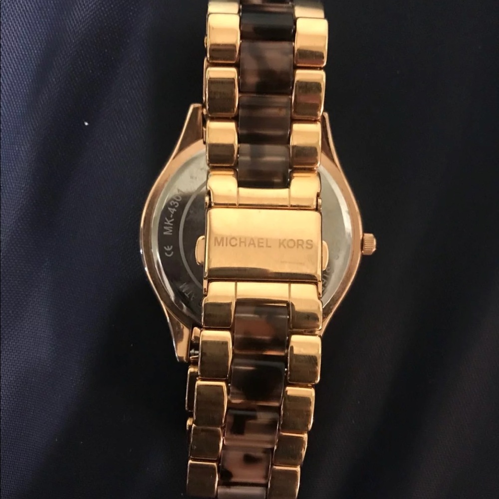 Michael Kors Watch - Picture 2 of 5